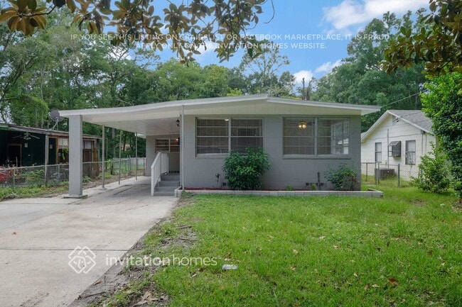 property at 1172 Denaud St
