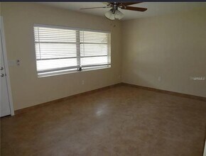 6439 Polk St in New Port Richey, FL - Building Photo - Building Photo