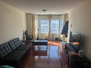 208 Cambridge Ave in Jersey City, NJ - Building Photo - Building Photo