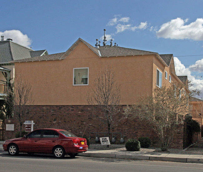 618 Coal Ave SW in Albuquerque, NM - Building Photo - Building Photo