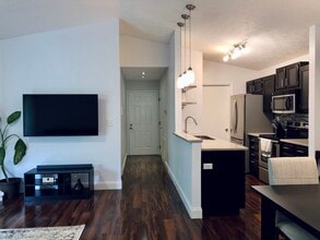 8859 Eagleview Dr, Unit 10 in West Chester, OH - Foto de edificio - Building Photo