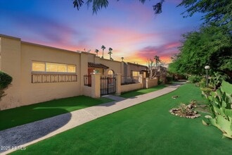 516 N Hobson Plaza in Mesa, AZ - Building Photo - Building Photo