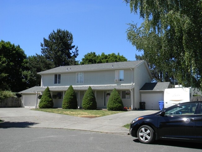 property at 123 Delta Ct N