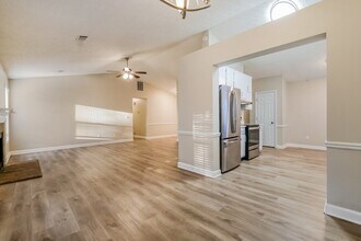 5815 Mistyview Dr in Rex, GA - Building Photo - Building Photo