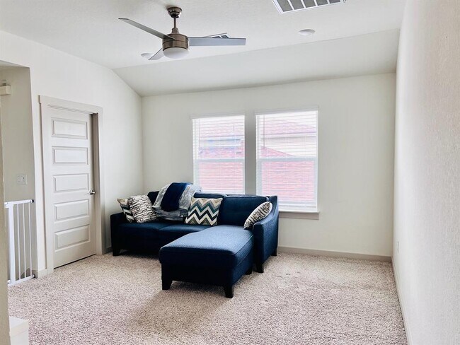 281 Geminiflora Bend in Leander, TX - Building Photo - Building Photo