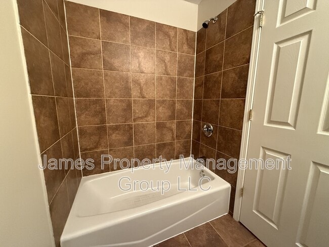 property at 1129 S Troy St