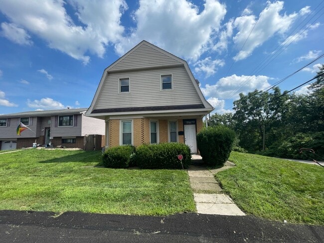 property at 1702 Orchid St