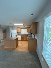 3008 SW Sharmin Ln in Ankeny, IA - Building Photo - Building Photo