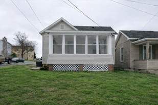 2201 Gould Ave in Clarksburg, WV - Building Photo