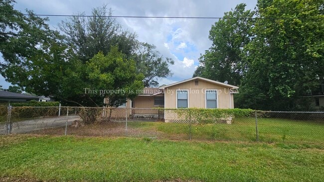 property at 1453 Winnebago Ave