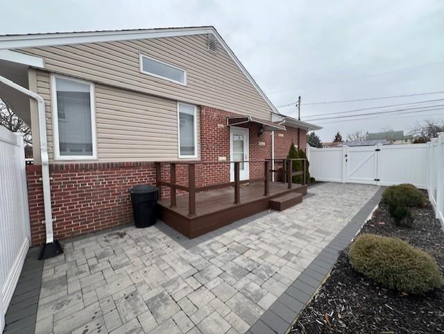 159 42nd St in Lindenhurst, NY - Foto de edificio - Building Photo