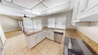 17410 St Andrews Dr in Poway, CA - Building Photo - Building Photo