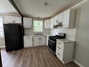 1330 Macon Ave in Macon, GA - Building Photo - Building Photo