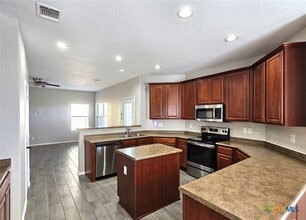 316 Julian Point in Cibolo, TX - Building Photo - Building Photo