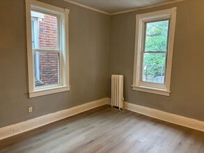 1942 Zarker St in Harrisburg, PA - Building Photo - Building Photo