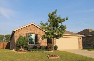 207 Citrus Dr in Fate, TX - Building Photo