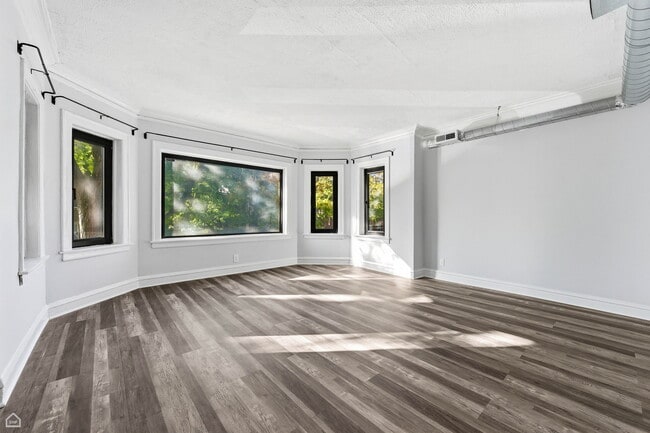 7653 S Kingston Ave in Chicago, IL - Foto de edificio - Building Photo