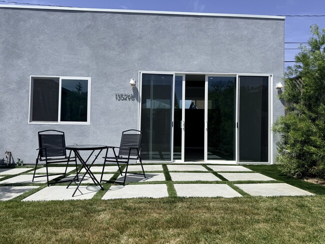 property at 13529 S Raymond Ave