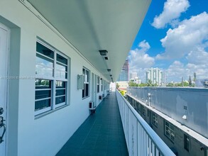 524 Washington Ave in Miami Beach, FL - Building Photo - Building Photo