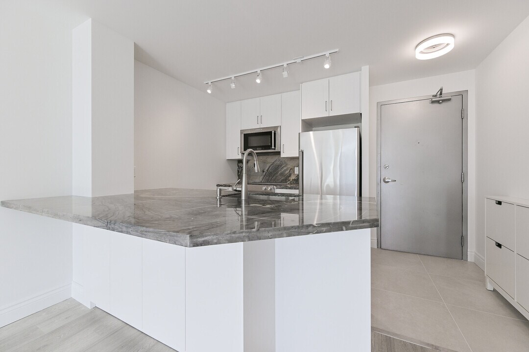 255 Richmond St E in Toronto, ON - Building Photo