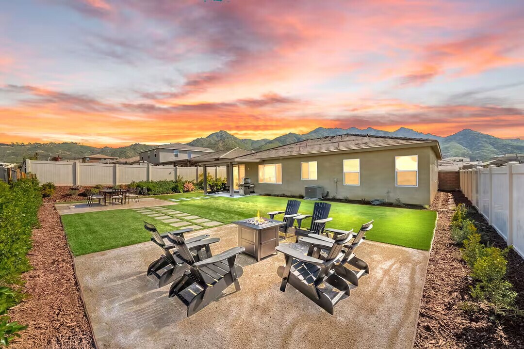 7906 Montecito Ln in Riverside, CA - Building Photo