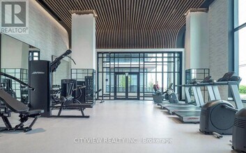 3240 William Coltson Ave in Oakville, ON - Building Photo - Building Photo