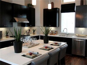 1285 Bonner St in Houston, TX - Building Photo - Building Photo