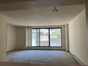 300 3rd St, Unit # 309 in San Francisco, CA - Foto de edificio - Building Photo