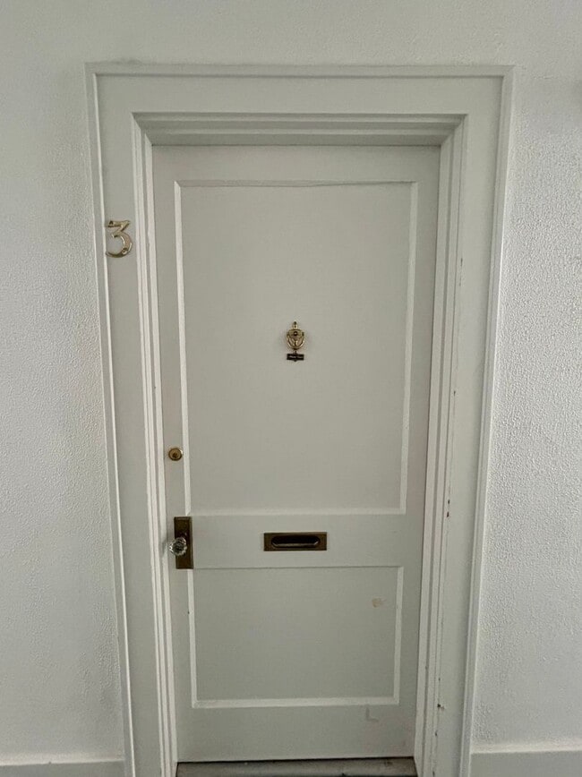 241 High St NE in Salem, OR - Building Photo - Building Photo