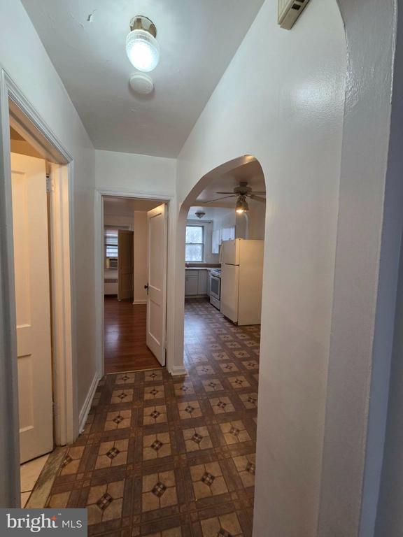 property at 881 Windermere Ave