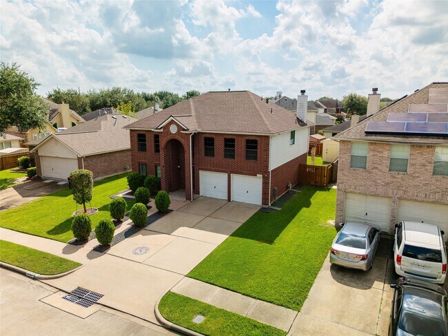 16307 Split Willow Dr in Houston, TX - Foto de edificio - Building Photo