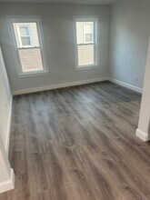 2076 Seaview Ave in Bridgeport, CT - Building Photo - Building Photo