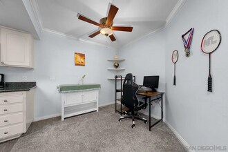 12015 Alta Carmel Ct in San Diego, CA - Building Photo - Building Photo