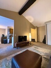 928 Westbrooke Way in Hopkins, MN - Building Photo - Building Photo