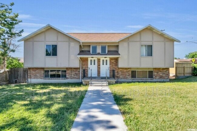 2189 Quailstone Dr in Salt Lake City, UT - Building Photo - Building Photo