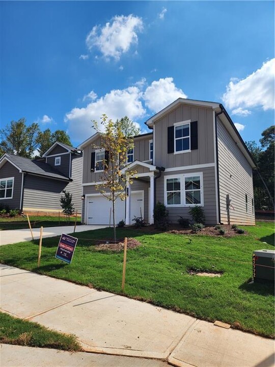 5161 Un Hts Wy in Flowery Branch, GA - Building Photo