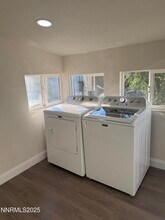 315 Capella Dr in Reno, NV - Building Photo - Building Photo