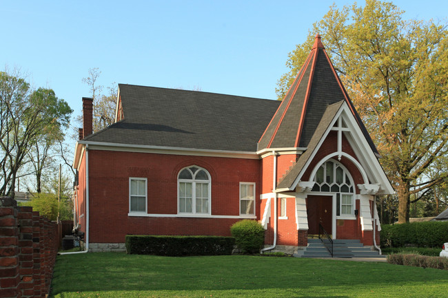 2322 W Chestnut St in Louisville, KY - Building Photo - Building Photo