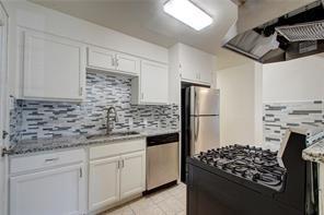 7909 Lazy Ln in Austin, TX - Foto de edificio - Building Photo