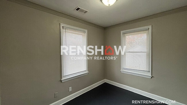 3732 Hazelwood Ave in Memphis, TN - Foto de edificio - Building Photo