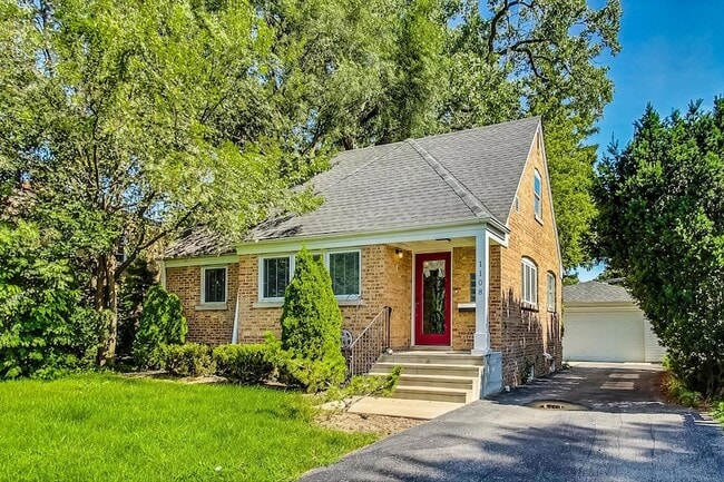 1108 W Northwest Hwy in Arlington Heights, IL - Building Photo - Building Photo
