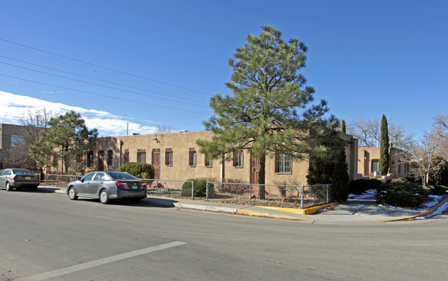 1100 Gold Ave SW in Albuquerque, NM - Building Photo - Building Photo