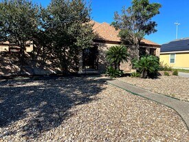 6461 Firestone Pkwy in San Antonio, TX - Building Photo