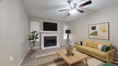 Tuscany Apartments in Fort Worth, TX - Building Photo - Building Photo