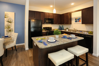 The Oaks at Southlake Commons in Clermont, FL - Building Photo - Interior Photo