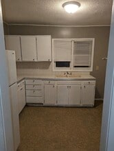 1944 Manz St in Muskegon, MI - Foto de edificio - Building Photo