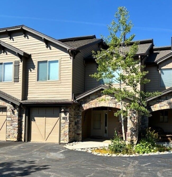 113 Allegra Ln in Silverthorne, CO - Building Photo - Building Photo