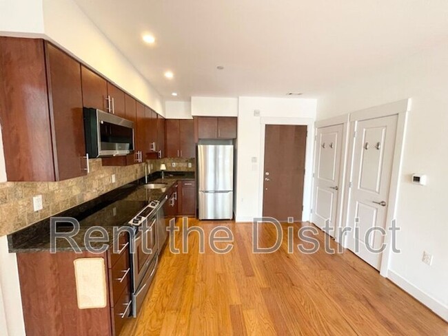 2910 Georgia Ave NW in Washington, DC - Building Photo - Building Photo