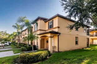 106 Miramar Ave in Davenport, FL - Building Photo