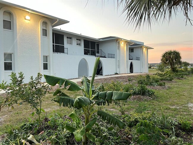 146 Boundary Blvd in Rotonda West, FL - Building Photo - Building Photo
